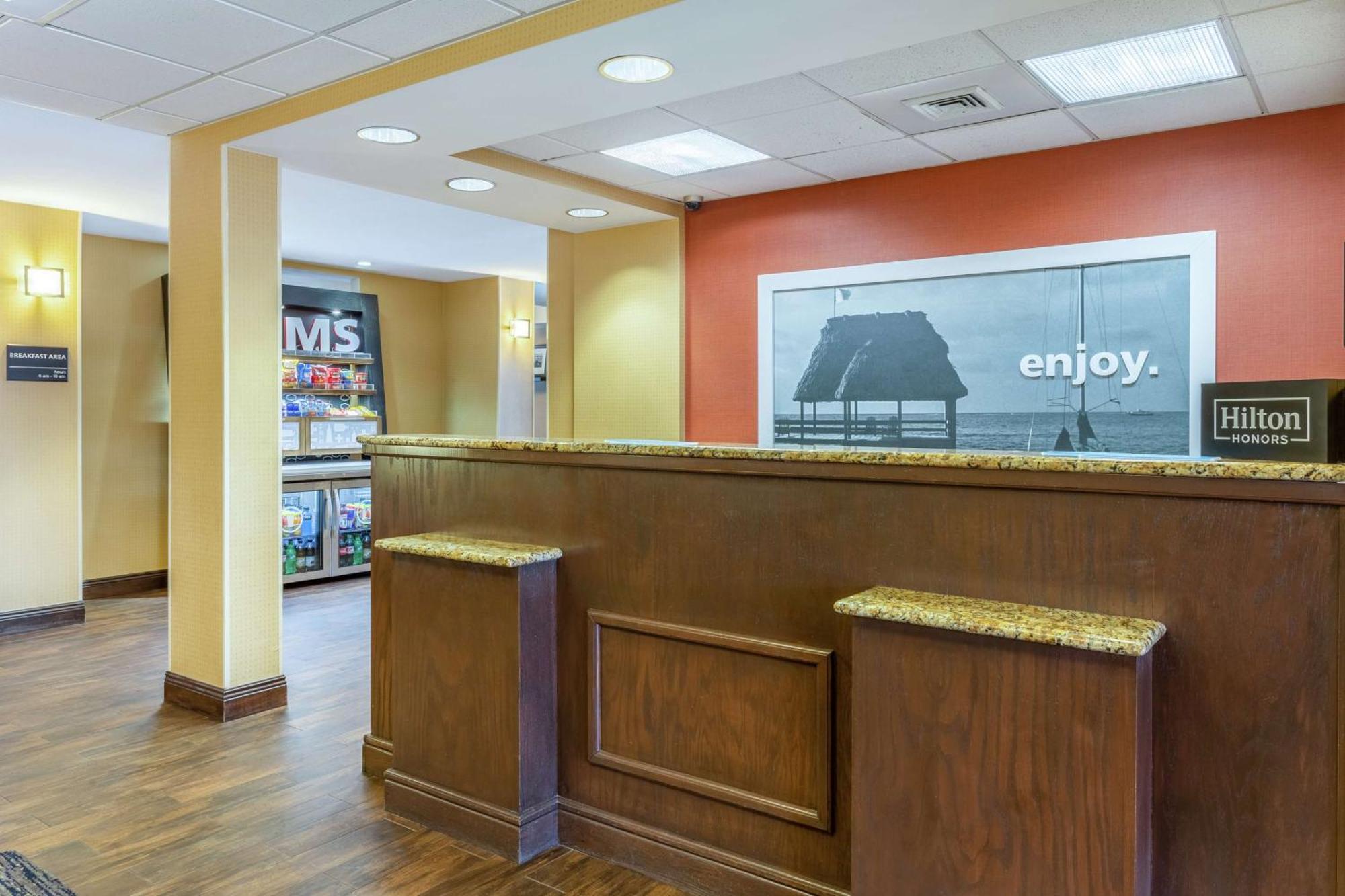 Hampton Inn Biloxi-Ocean Springs Exterior photo